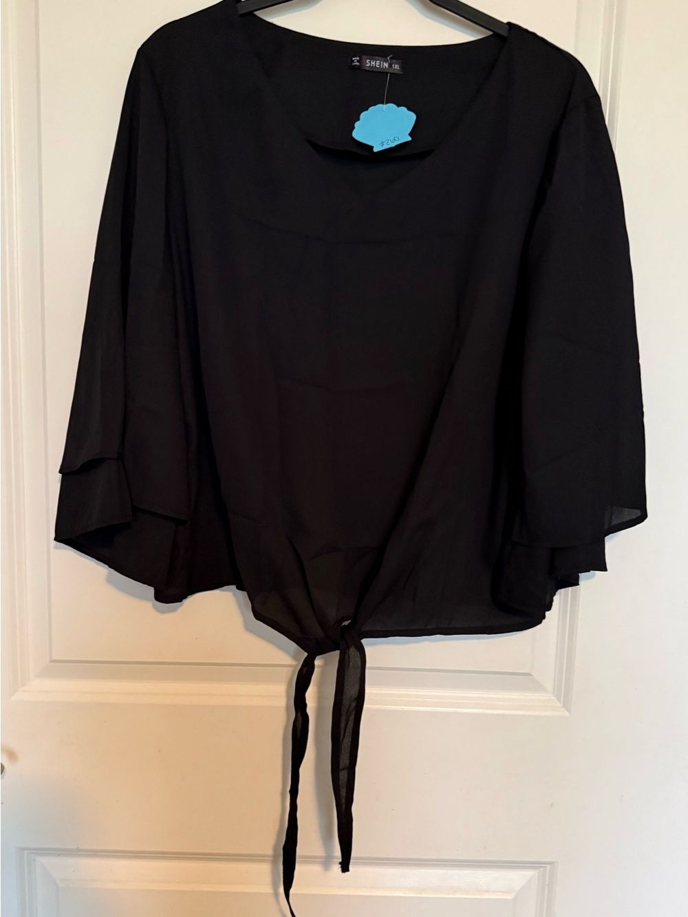 SHEIN Black Tie-Front Flowy Blouse